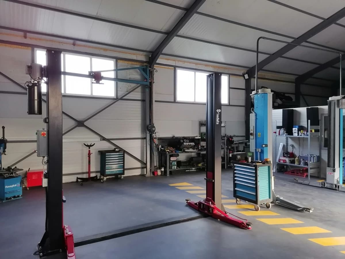 Interiorul service-ului nostru